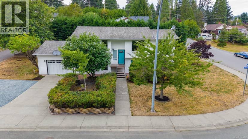 1001 Timberwood Dr — photo 1 of 35