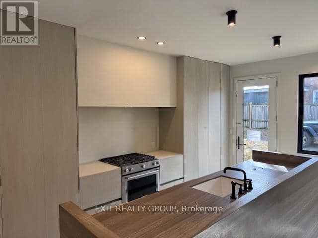 368 Picton Main Street — photo 27 of 39