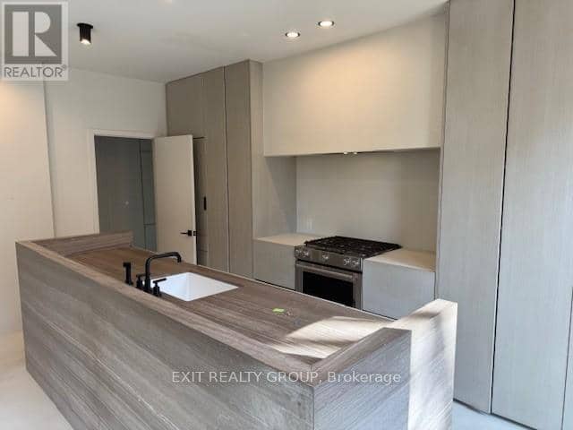 368 Picton Main Street — photo 25 of 39