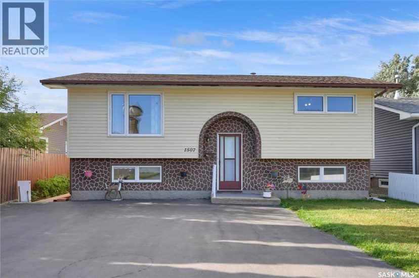 1507 Caribou STREET W, Moose Jaw, photo 4