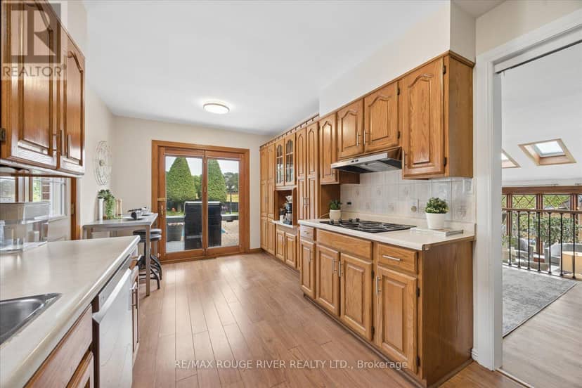 881 Swiss Heights Drive — photo 8 of 30
