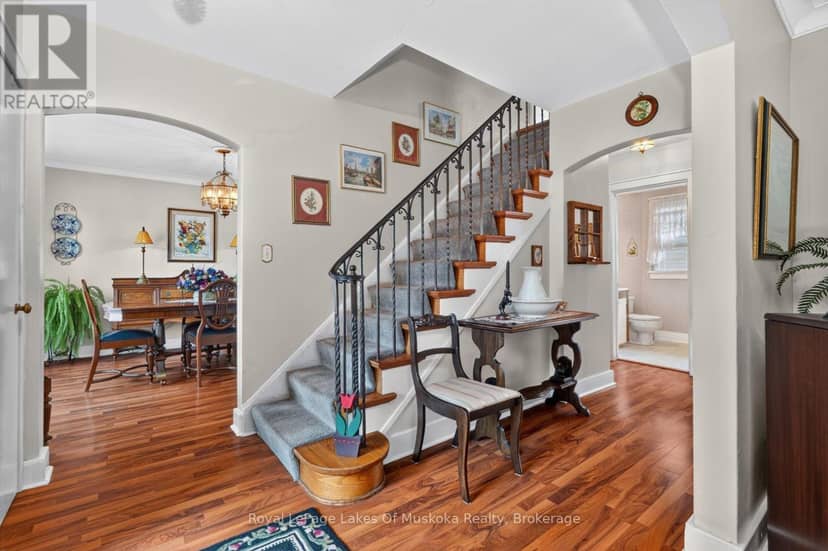 2 Mountview Avenue — photo 21 of 40