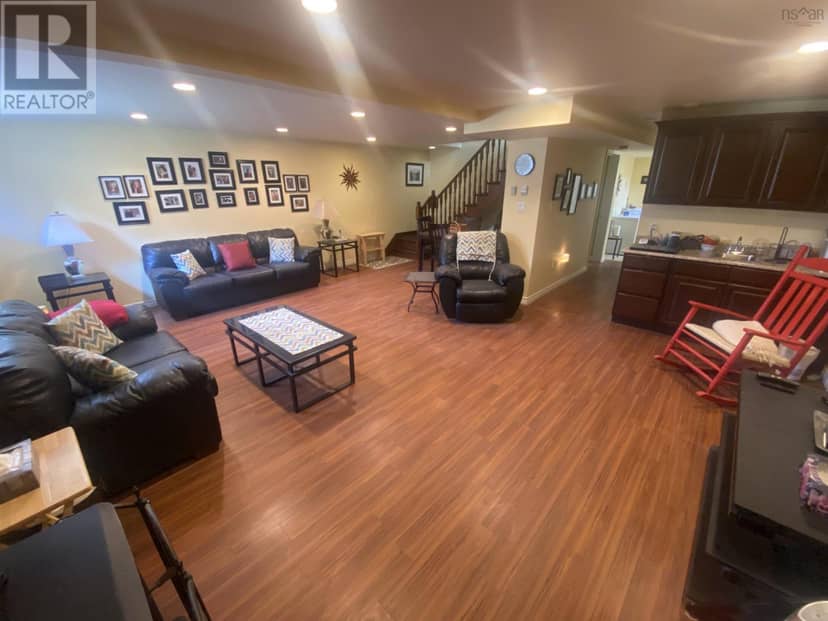 707 Bernard Street — photo 14 of 32