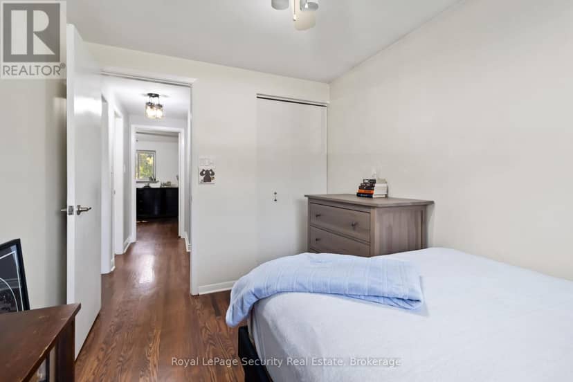 53 Dunblaine Crescent — photo 38 of 40