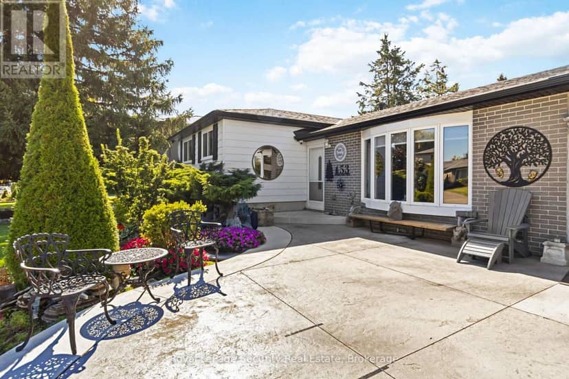 53 Dunblaine Crescent — photo 6 of 40