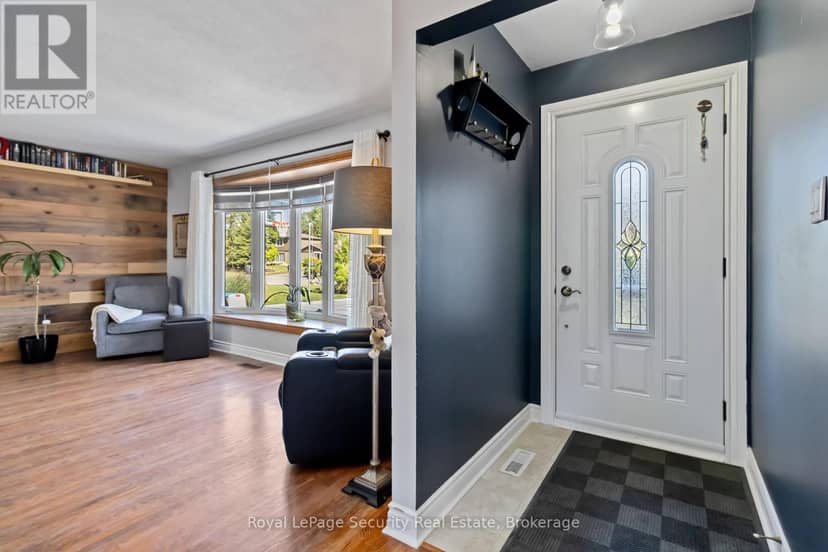 53 Dunblaine Crescent — photo 7 of 40