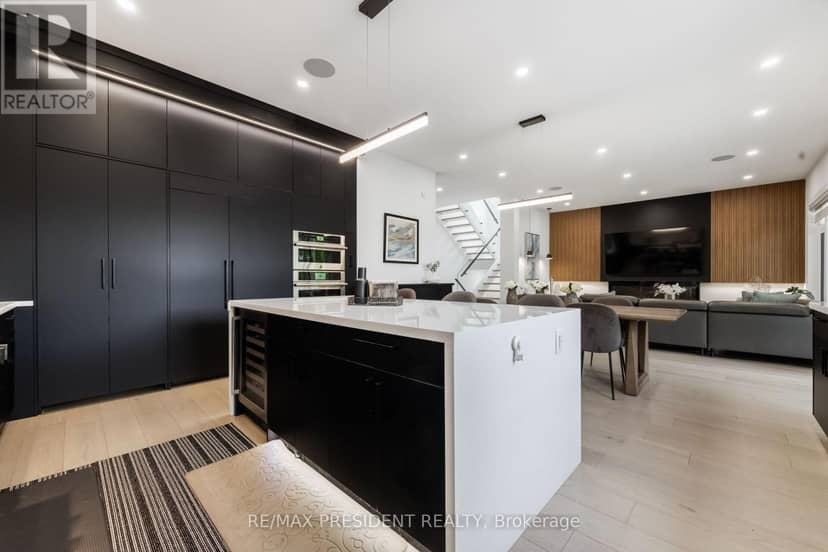 1081 Ogden Avenue — photo 15 of 40