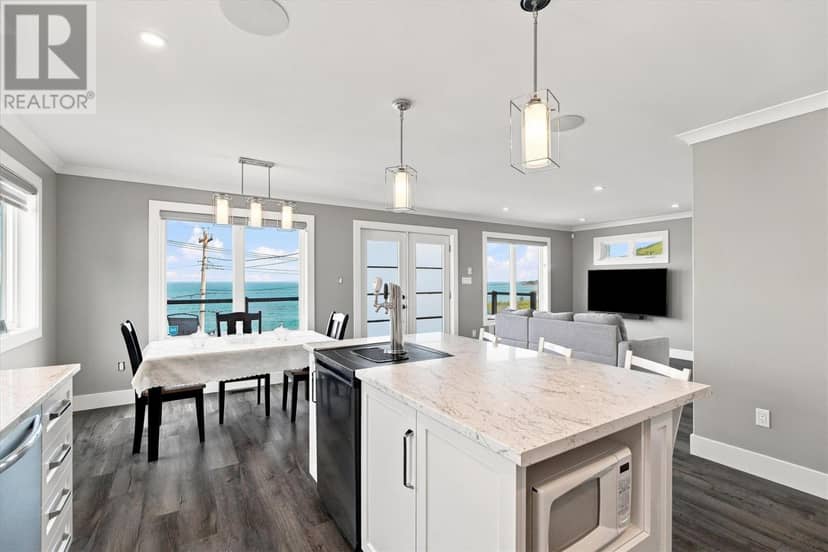 115 Main Road — photo 6 of 40