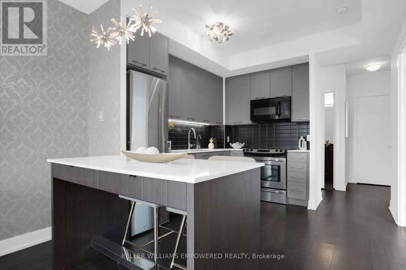 811 - 9471 Yonge Street N — photo 20 of 34