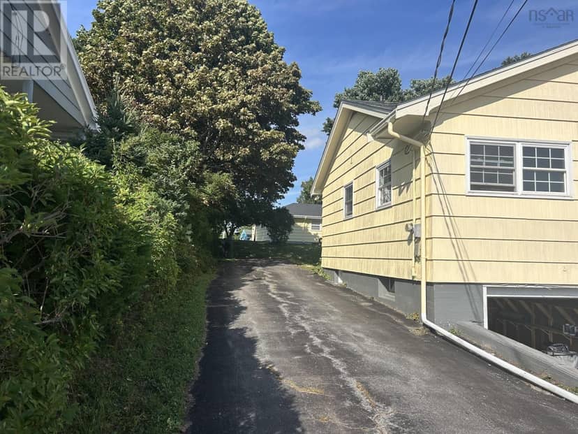 176 Green Street, Lunenburg, photo 5
