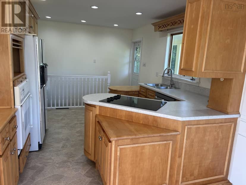 176 Green Street, Lunenburg, photo 8