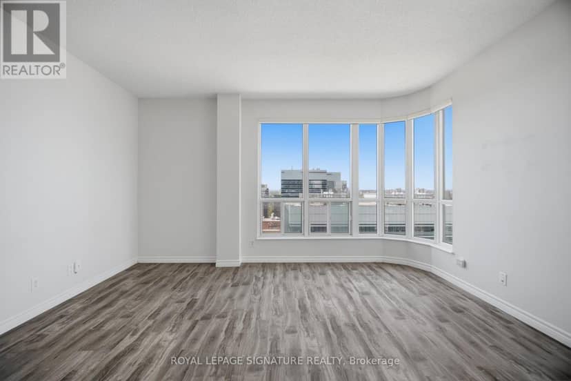 3603 - 750 Bay Street — photo 7 of 38