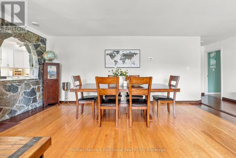 435 Minnie Avenue — photo 11 of 40