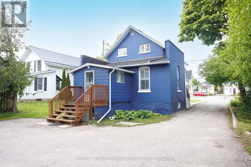 221 Kent Street W — photo 7 of 40