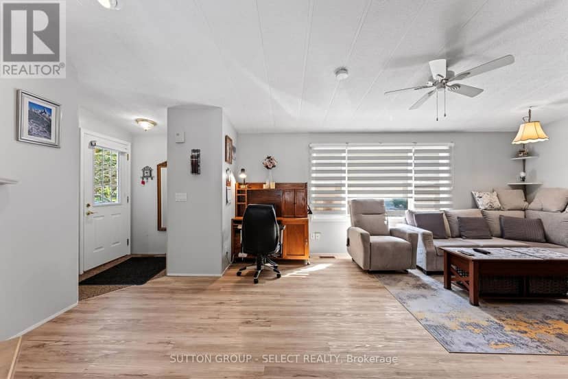 11 Huron Lane — photo 10 of 40