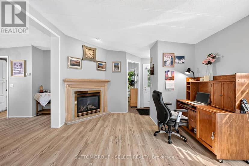 11 Huron Lane — photo 11 of 40