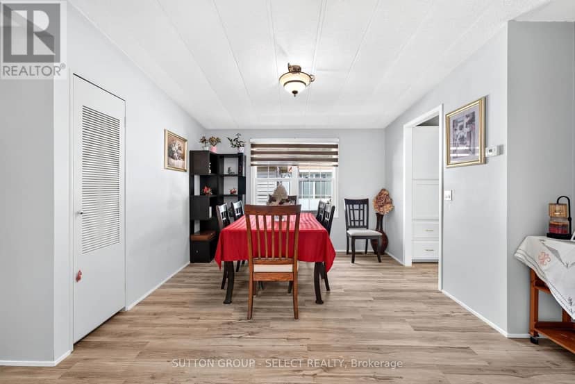 11 Huron Lane — photo 12 of 40