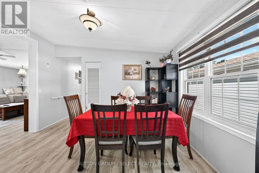 11 Huron Lane — photo 14 of 40