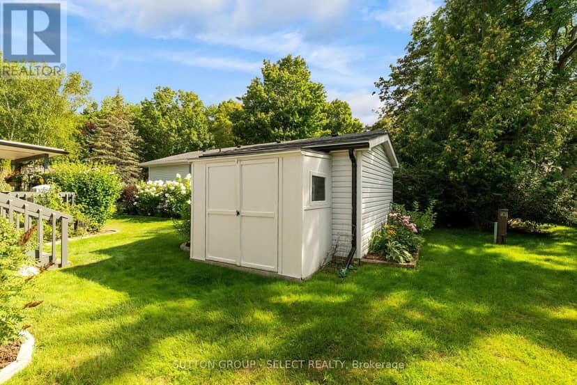 11 Huron Lane — photo 32 of 40