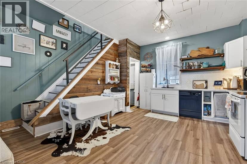 18 KING Street Unit# A&B — photo 10 of 40