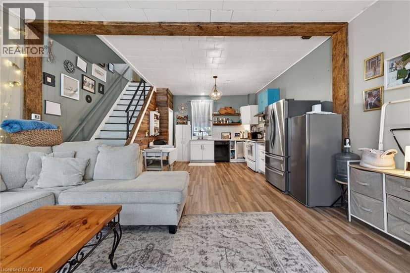 18 KING Street Unit# A&B, Cayuga, photo 4