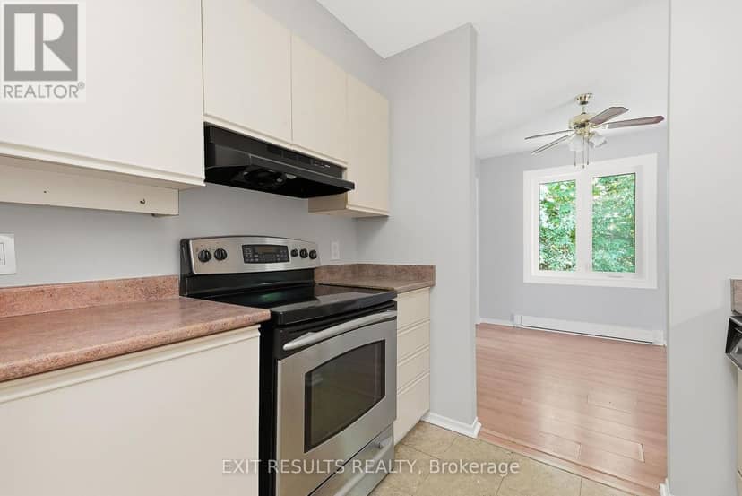 13 - 1035 - J Cummings Avenue, Ottawa, photo 8