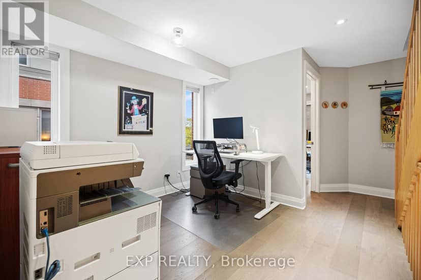 360 Ravenhill Avenue E — photo 16 of 39