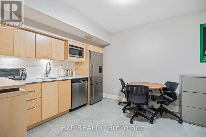 360 Ravenhill Avenue E — photo 32 of 39