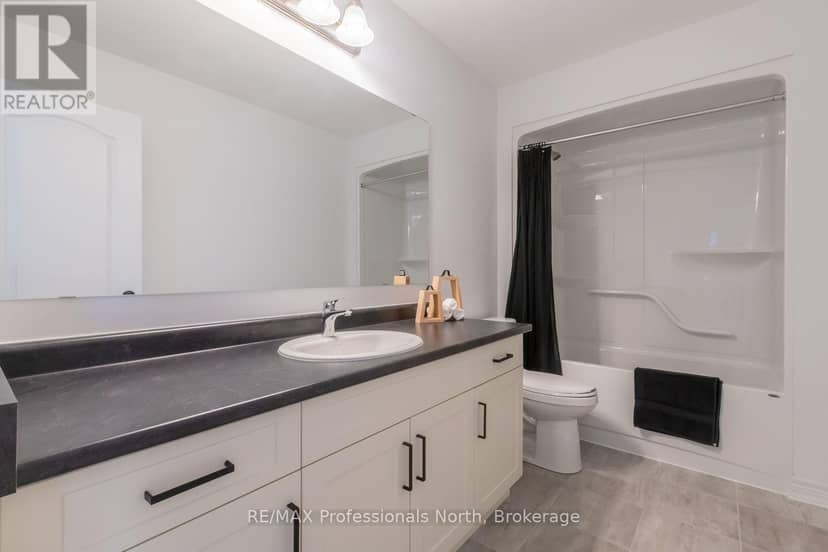 75 Eaglecrest Avenue — photo 23 of 40