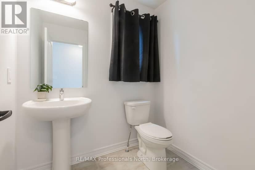 75 Eaglecrest Avenue — photo 9 of 40