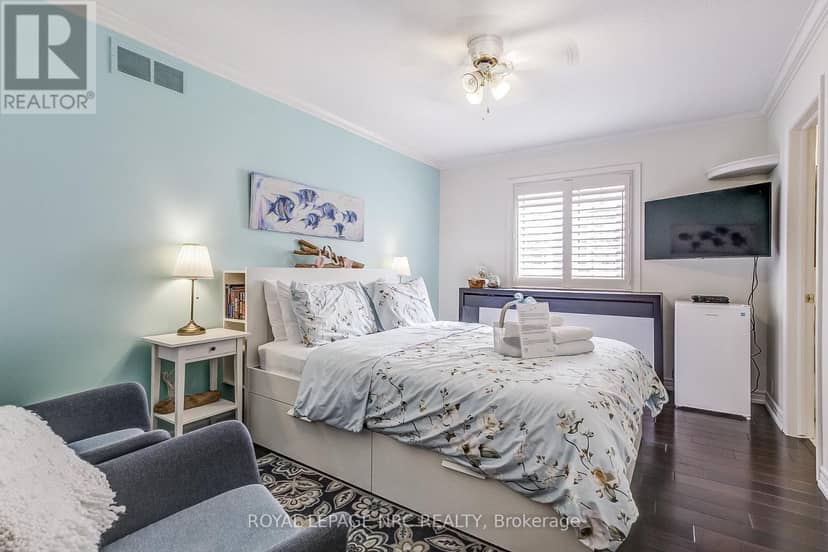 330 Gate Street — photo 25 of 40