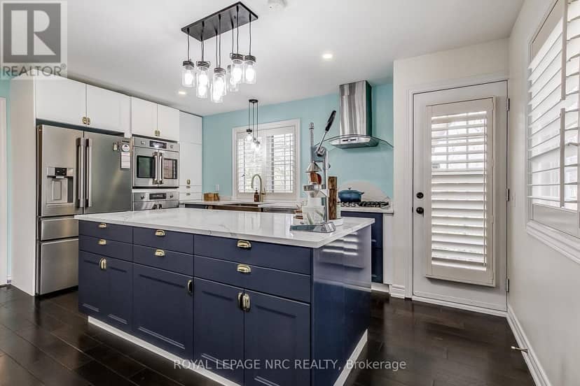 330 Gate Street — photo 6 of 40