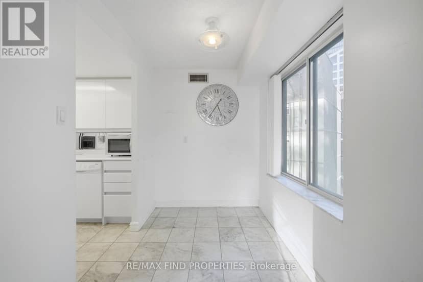 1203 - 33 University Avenue — photo 13 of 39