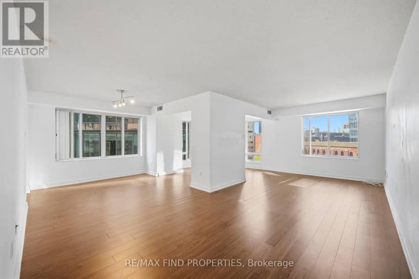 1203 - 33 University Avenue — photo 17 of 39