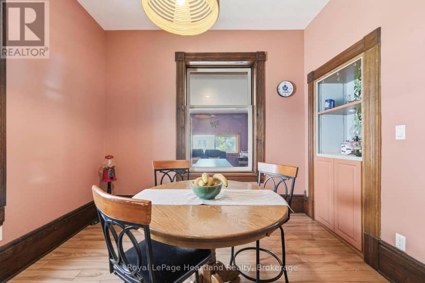 109 Goderich Street — photo 11 of 40