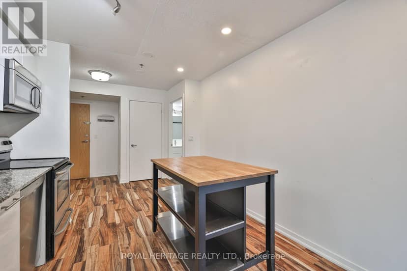 104 - 38 Joe Shuster Way, Toronto, photo 6
