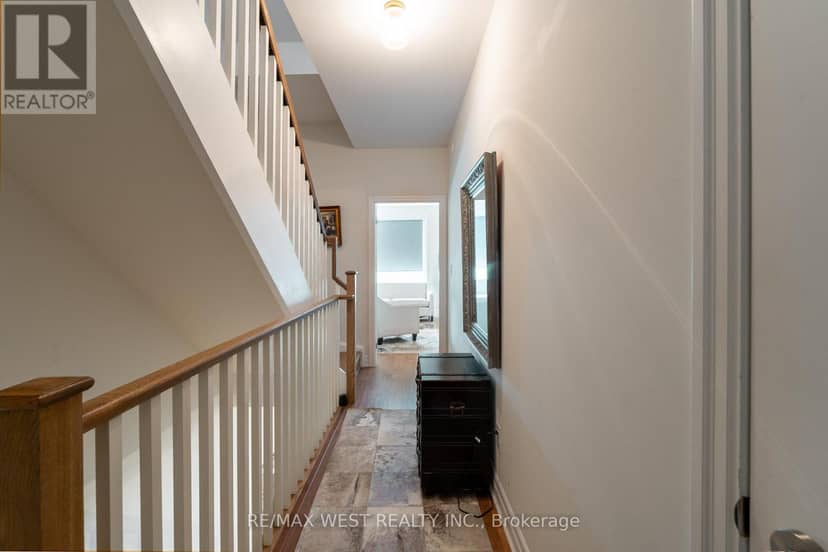 105 - 1180 Cawthra Road — photo 18 of 40