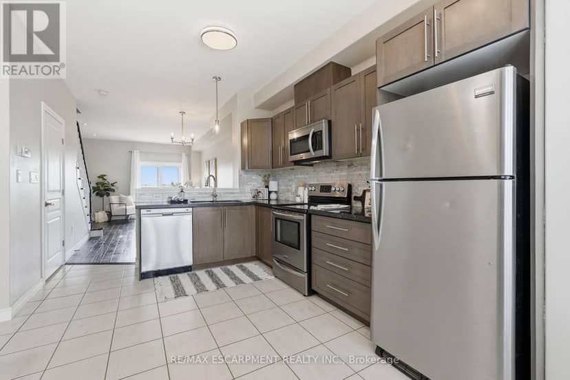 31 Edenrock Drive, Hamilton, photo 6