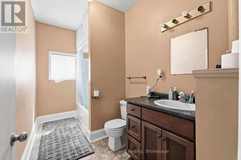 132 Queen Street — photo 16 of 21
