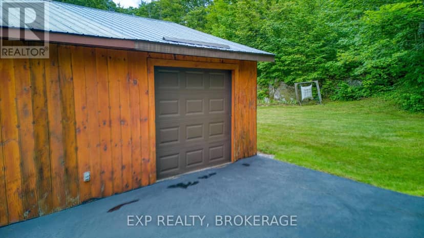 2677 Ardoch Road — photo 8 of 40