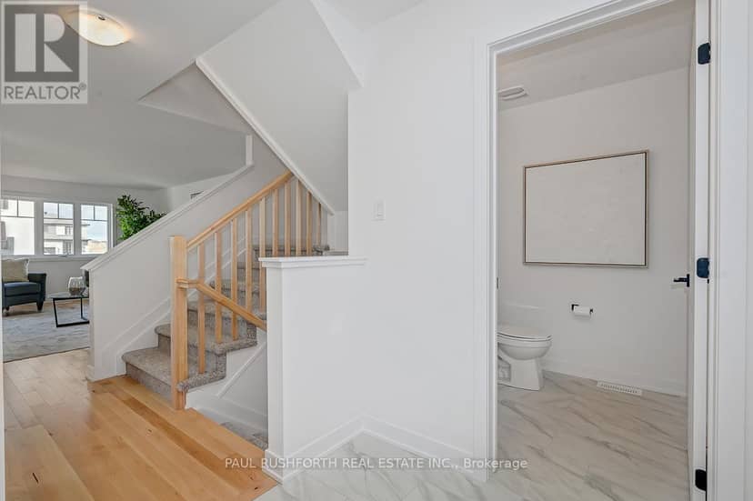 277 Peacock Drive, Russell, photo 5