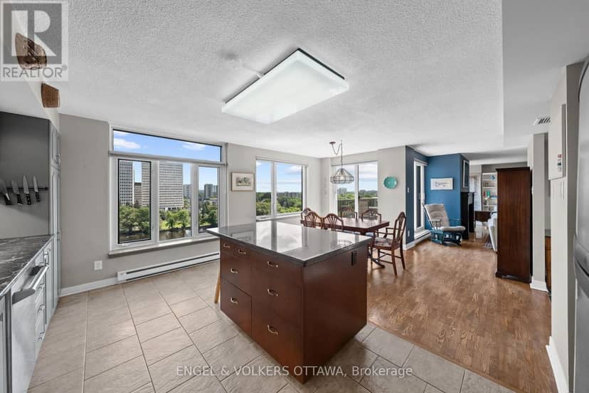 801 - 555 Wilbrod Street — photo 15 of 38