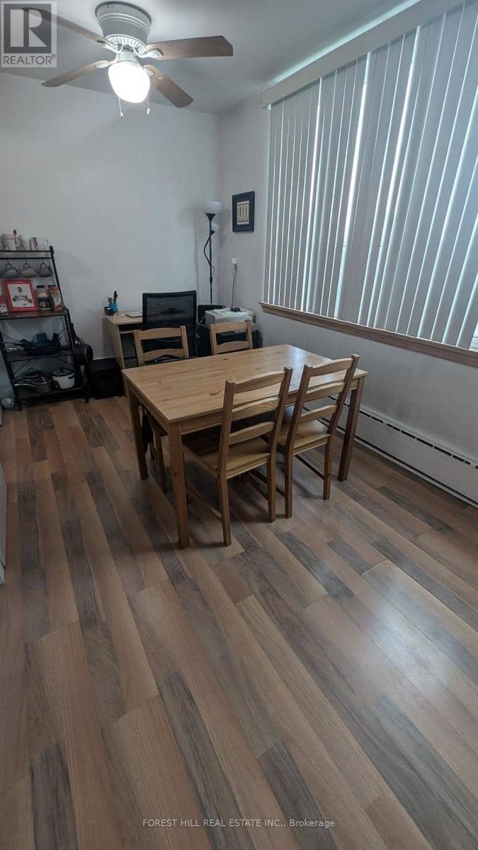 305 - 55 Neptune Drive, Toronto, photo 3