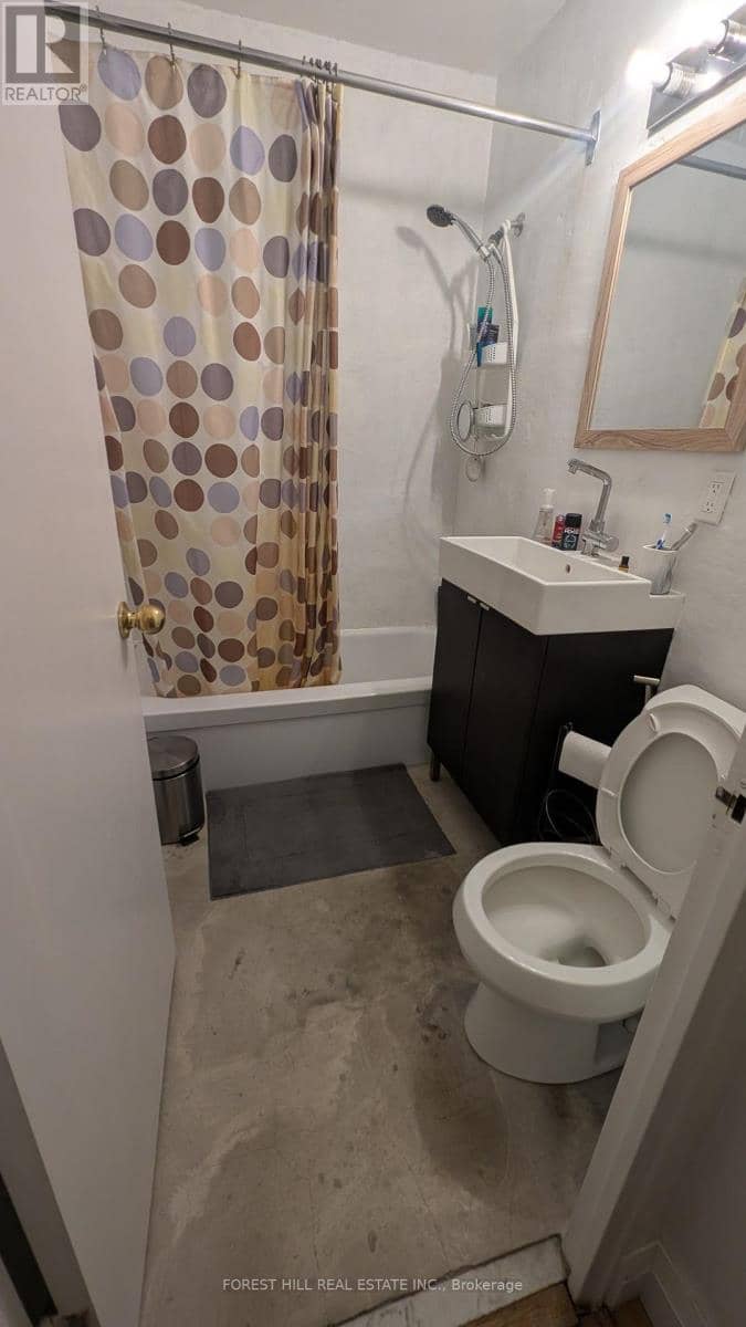 305 - 55 Neptune Drive, Toronto, photo 8