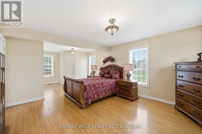 4 Coryell Street — photo 9 of 19