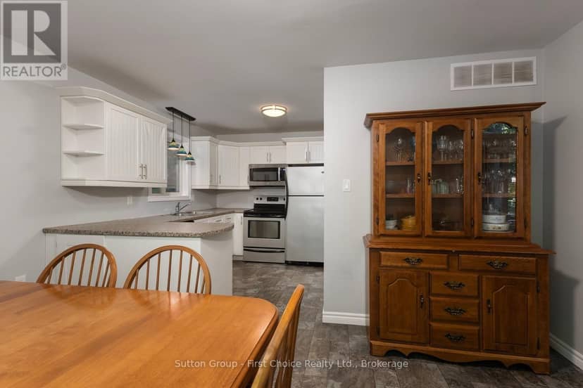 10287 Christie Boulevard — photo 15 of 40