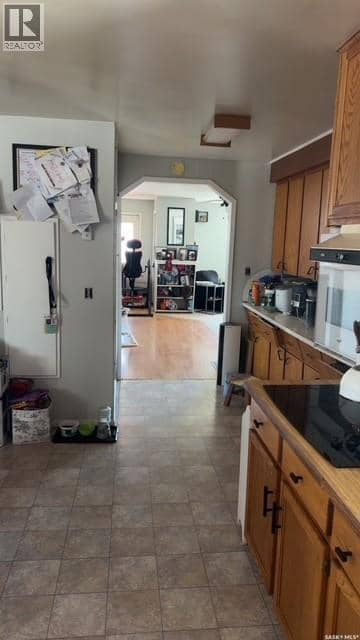 60 Railway AVENUE — photo 5 of 20