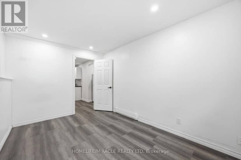 839 Mountain Ash Road — photo 23 of 30