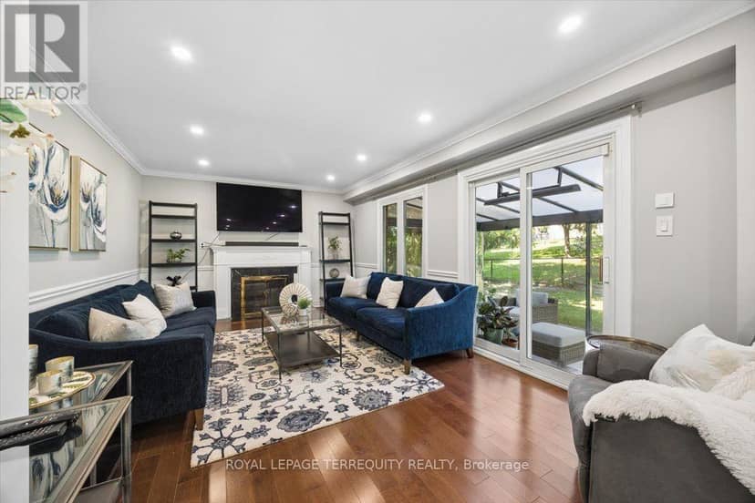 1207 Dogwood Crescent — photo 15 of 40