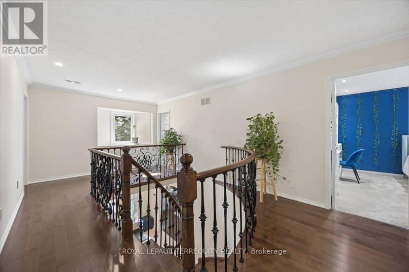 1207 Dogwood Crescent — photo 30 of 40